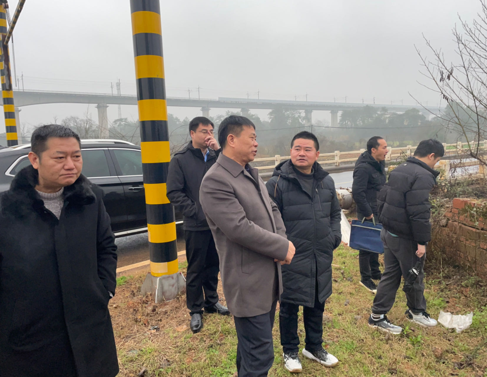 市楊志軍書記來(lái)文石水河道整治工程防汛檢查